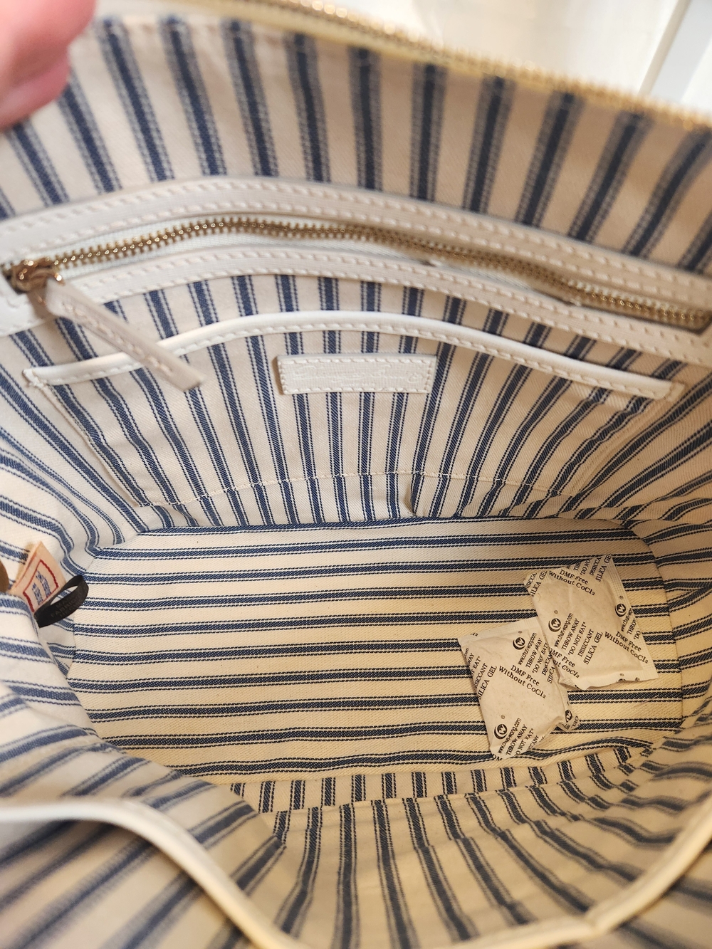 Dooney & Bourke Saffiano Domed Zip Satchel - Picture 5 of 7